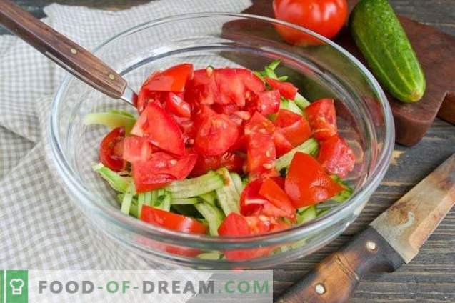 Salată cu avocado, roșii și castraveți