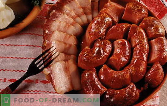 Cârnați de carne de porc: rețete de la gospodinele experimentate, sfaturi valoroase. Cum să faci cârnați de casă: ai nevoie de carne și de răbdare!