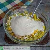 Salată de ficat simplă și gustoasă cu orez auriu