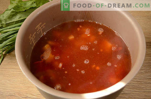 Borsch verde cu pastă de roșii și sfecla: o rețetă autorului pas cu pas cu fotografii. Cum să gătești supa delicioasă de sorrel și sfecla cu pastă de tomate - împărtăși secretele