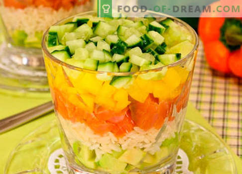 Salată stratificată cu somon - rețetele potrivite. Savură rapidă și gustoasă în straturi cu somon.