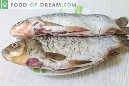 Două dintre cele mai delicioase și mai rapide rețete pentru gătitul peștelui râului (crapul crucian)