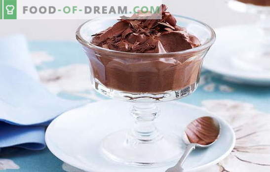 Mascarpone de ciocolată este cel mai bun tratament pentru iubitorii de ciocolată. Ciocolata Mascarpone Deserturi Rețete: Simplu și Complex