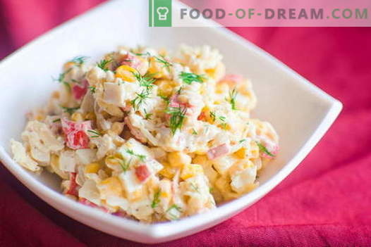 Salată de crab - cele mai bune rețete. Cum să gătești corect și gustos o salată de bastoane de crab.