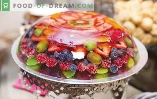 Jeleurile de fructe sunt un desert ușor pentru cei care își urmează figura. O selecție de rețete simple și originale de gelatină